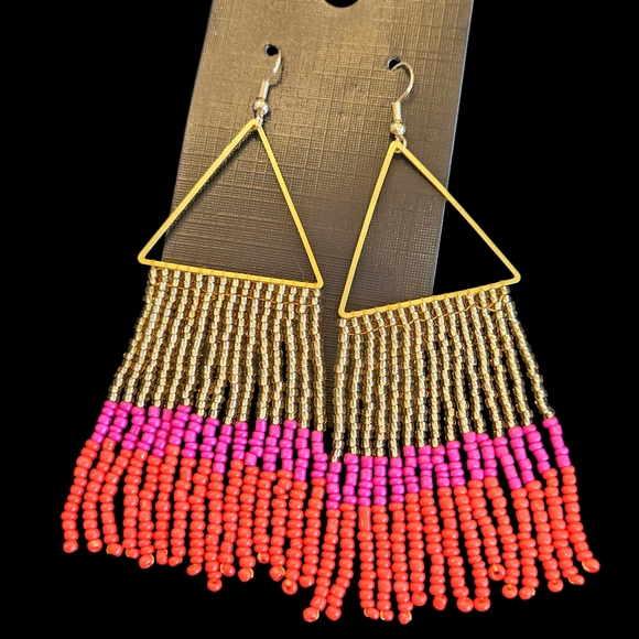 NWT - Handmade Gold and Pink Beaded Triangle Earrings - Picture 4 of 12